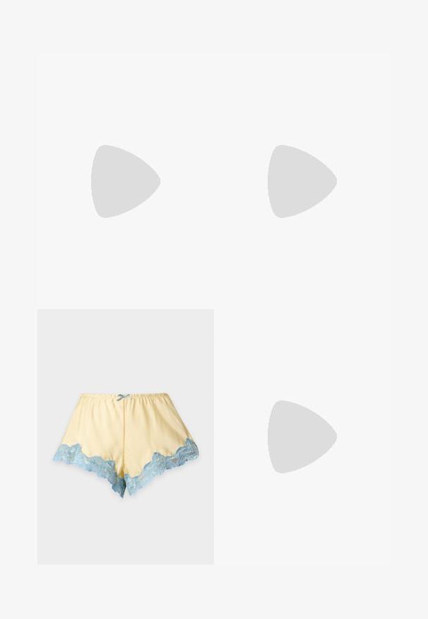Τοπ με σχέδιο tie-dye, με άνοιγμα μπροστά και ραμμένα με χάντρες τιράντες σε αποχρώσεις του μπλε, κίτρινου, πορτοκαλί και κόκκινου.; Κίτρινα σατέν σορτς ύπνου με ανοιχτό μπλε δαντέλα στο κάτω τελείωμα και ένα μικρό μπλε φιόγκο στην ελαστική μέση σε λευκό φόντο.; Φλατ παπούτσια με λεοπάρ σχέδιο, φτιαγμένα από μαλακό γούνινό ύφασμα, με σχεδίαση σε μυτερή μύτη και χαμηλό προφίλ. Φυσικοί τόνοι με μαύρες λεπτομέρειες.; Ορθογώνια τσάντα με κίτρινο και μαύρο λουλουδάτο σχέδιο και πλεκτή κίτρινη και ροζ χειρολαβή σε λευκό φόντο.