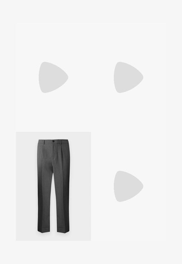 Gebreide mouwloze sweatervest in lichtgrijs met zwarte spikkels en een geribbelde ronde halslijn en zoom.; Grijze op maat gemaakte broek met een gladde textuur, voorzien van een geplooide voorkant, knoopsluiting en rechte pijpen. Eenvoudig ontwerp en strakke lijnen.; Zwart leren lage sneaker met zwarte veters en witte rubberen zool op een neutrale achtergrond, zijaanzicht.; Zwarte schoudertas van gestructureerd synthetisch materiaal, met zilverkleurige hardware, verstelbare schouderband, een logo plaat aan de voorkant en een ritsluiting.