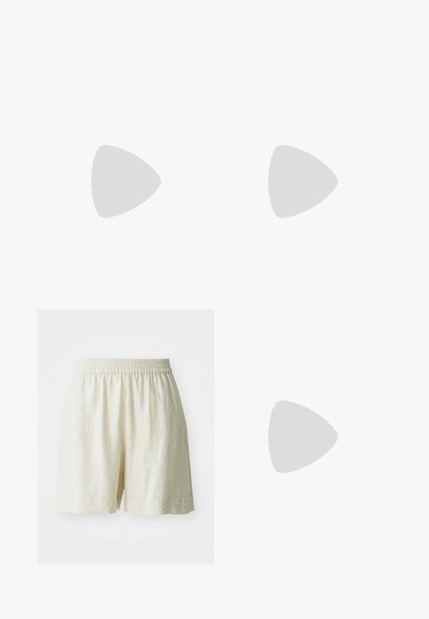 Marineblauwe t-shirt met korte mouwen, gemaakt van katoen. Heeft een ronde halslijn en een relaxte pasvorm met zijsplitten voor betere bewegingsvrijheid.; Linnen shorts, crème kleur, met een elastische tailleband en een losse pasvorm. Eenvoudig ontwerp, gladde textuur en geen zichtbare patronen of hardware.; Witte rubberen sandalen met twee verstelbare banden, gouden gespen en een bruine kurken voetbed. Gestructureerde zool voor grip, minimalistisch ontwerp.; Schildpadbril met een verloop van bruine lenzen, cat-eye vorm, gouden metalen accenten op de slapen en een gladde kunststof frame.