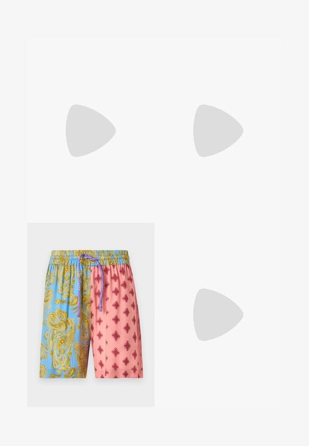 Top de manga larga en un vibrante tono naranja con estampado floral. Cuenta con un escote cuadrado y un detalle decorativo de ojal. Textura de tela suave.; Pantalones cortos coloridos con un lado azul con patrones de cachemira dorados y un lado rosa con motivos de diamantes granates, cintura elástica y cordón ajustable.; Bota de cuero azul marino hasta la rodilla, acabado brillante, punta afilada, tacón stiletto delgado, diseño sin costuras, con un sutil acento dorado.; Bolso de mano de cuero marrón con detalle fruncido, estructura rígida, correa para la muñeca y cremallera dorada sobre un fondo claro y liso.