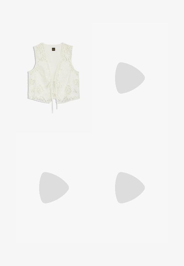 Débardeur blanc sans manches en dentelle à motifs floraux, col en V profond et fermetures à nouer sur le devant, par BOSS.; Chemise à manches longues bleu clair en coton. Caractéristiques : un col, un ourlet arrondi et une petite poche poitrine avec un logo brodé.; Jupe longue en denim bleu clair avec une silhouette droite, poches avant et un détail en bouton métallique à la taille. Tissu doux et texturé.; Sandale à talon en cuir blanc avec une large bride et un entre-doigts, exposée en extérieur sur une surface carrelée en bois et en gravier avec de la verdure en arrière-plan.