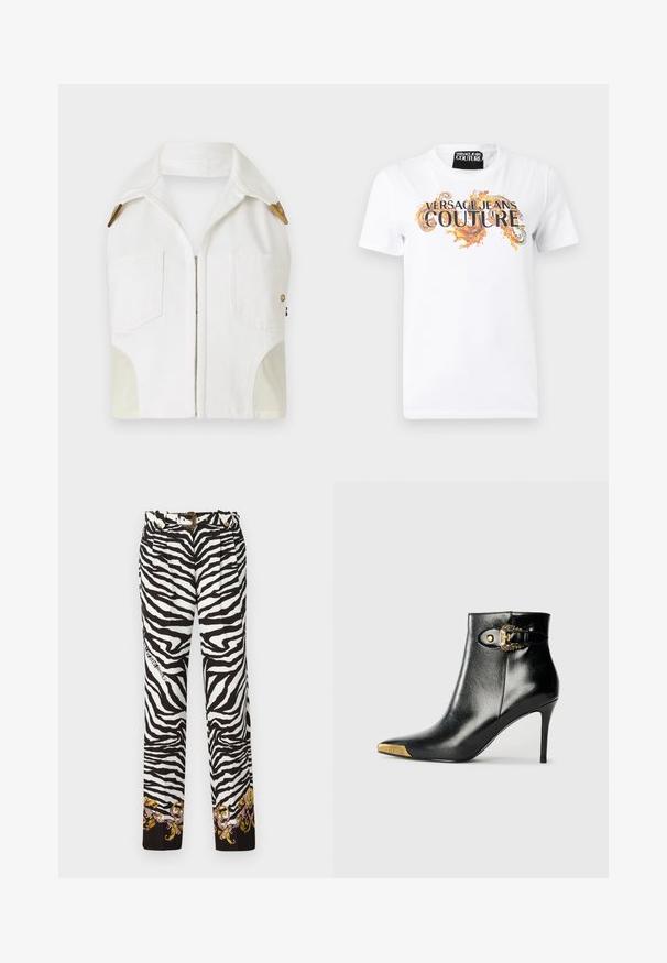 Chaleco sin mangas blanco con collar en punta, herrajes en tono dorado, dos bolsillos frontales y un panel beige en contraste en los laterales.; Camiseta blanca de manga corta con texto "Versace Jeans Couture" y remolinos decorativos naranjas en el frente, cuello redondo.; Pantalones de estampado de cebra en blanco y negro, con un bordado floral decorativo en el dobladillo y un cinturón con acentos dorados y hebilla.; Botín negro hasta el tobillo fabricado en cuero brillante, con punta puntiaguda, tacón de aguja y detalles dorados con una hebilla decorativa.