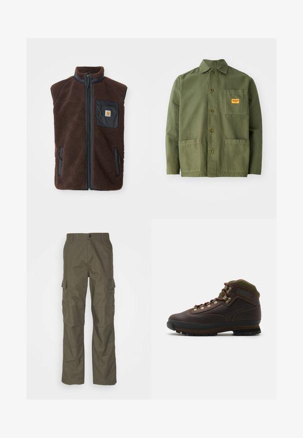 Brun fleece vest med lynlås foran, høj krave og sidelommer. Har en sort brystlomme med logo mærke. Blødt, tekstureret materiale.; Oliven grøn jakke lavet af tung bomuld, med en spids krave, frontknapper og to store påsætningslommer. Inkluderer et lille logo patch.; Olivenfarvede cargo bukser med lige snit, lavet af tekstureret stof. Har store sidelommer og knaplukning.; Brune læder vandrestøvle med grøn stofkrave. Har metal snørehuller, gummisål og struktureret sål til greb.