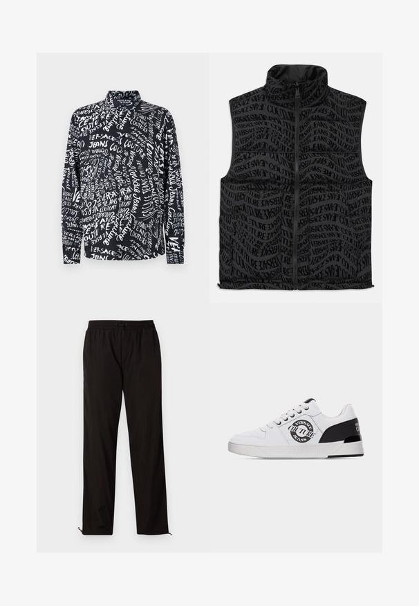 Schwarze gepolsterte Weste mit einem durchgängigen strukturierten Druck, auf dem die Worte "VERSACE" und "COUTURE" in verschiedenen Ausrichtungen zu sehen sind. Reißverschluss vorne.; Schwarzes Langarmshirt mit weißem "Versace Jeans Couture"-Schriftzug in verschiedenen Schriftarten und Größen, mit hohem Kragen und entspannter Passform.; Schwarze leichte Hose mit elastischem Bund, Kordelzugverschluss und Reißverschluss am Saum für eine verstellbare Passform. Glatte, elegante Textur.; Weißer Sneaker mit niedrigem Schaft, schwarzem Fersenakzent, Schnürvorderseite und dem "Versace Jeans Couture"-Logo an der Seite und Rückseite.