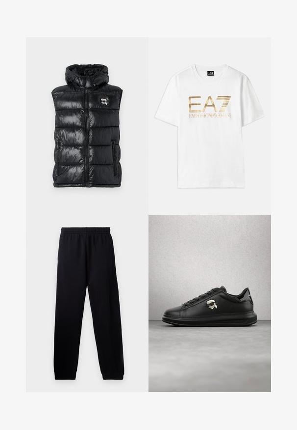 Schwarze gepolsterte Weste mit glänzender Oberfläche, mit Kapuze, durchgehendem Reißverschluss und seitlichen Taschen. Enthält ein kleines Logo auf der Brust.; Weißes Baumwoll-T-Shirt mit einem großen goldenen metallischen "EA7"-Logo und dem Text "EMPORIO ARMANI" darunter, mit kurzen Ärmeln und rundem Halsausschnitt.; Schwarze Sporthosen mit einem elastischen Bund, schmal zulaufenden Beinen und einem strukturierten Logo-Detail am linken Bein. Hergestellt aus weichem, leichtem Stoff.; Person trägt schwarze Lederhosen und schwarze Sneakers mit einem kleinen Comic-Charakter-Anhänger an der Seite, steht auf einem Holzboden.