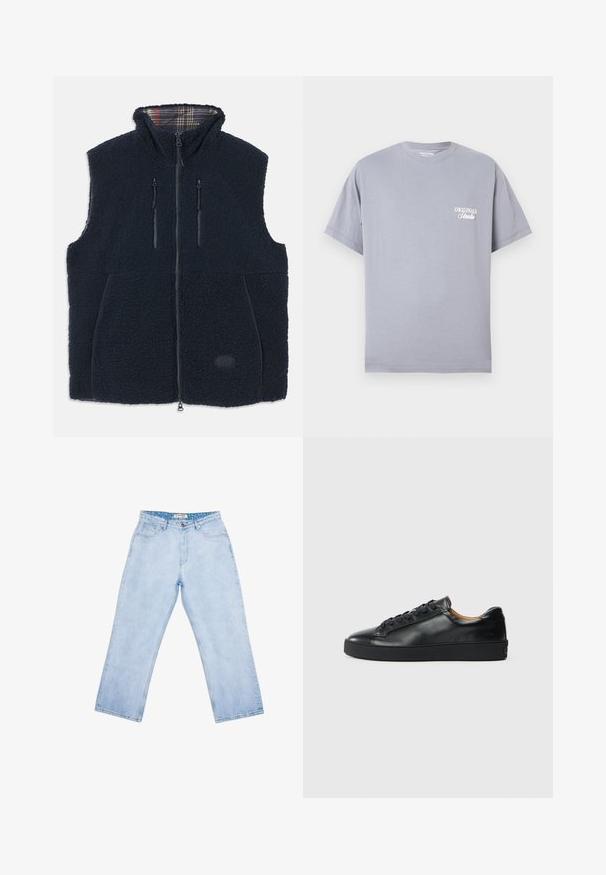 Marineblaue Fleece-Weste mit weichem, strukturiertem Außenmaterial, durchgehendem Reißverschluss, zwei Reißverschlusstaschen und kariertem Futter im Kragen. Logopatch auf der Vorderseite.; Hellgraues T-Shirt mit kurzen Ärmeln und Rundhalsausschnitt mit kleinem weißen „ORIGINALS Studio“-Schriftzug auf der linken Brust.; Hellblaue Jeans mit hoher Taille und geradem Bein, vorne Taschen, Gürtelschlaufen, Knopfverschluss und einem gebrandeten Innenetikett am Bund.; Schwarze Leder-Sneaker mit glatter Textur, runder Zehenpartie und Schnürverschluss. Verfügt über eine dicke Gummisohle und minimalistische Marken-Details.