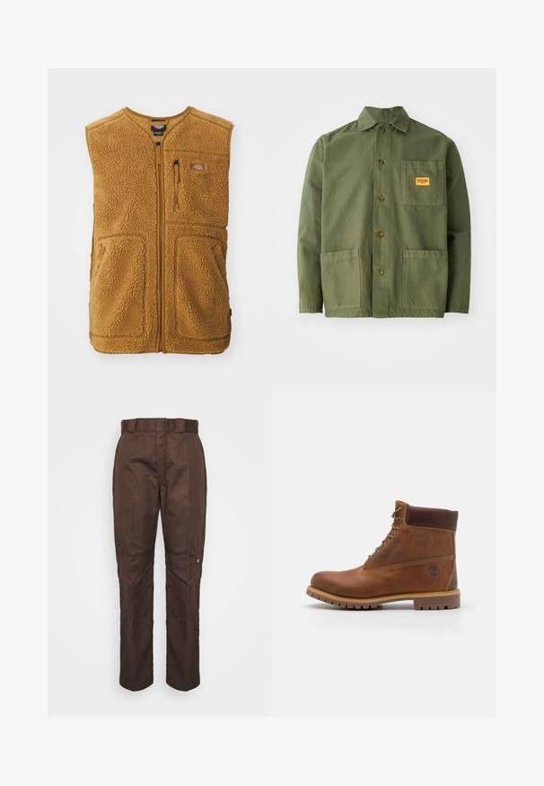 Brun sherpa fleece vest med frontlynlås, tre lommer og et lille logo-patch på øverste venstre bryst.; Oliven grøn jakke lavet af tung bomuld, med en spids krave, frontknapper og to store påsætningslommer. Inkluderer et lille logo patch.; Brune, lige bukser med en glat tekstur. Har beltestropper, sidesømme og et lille mærke-logo på venstre ben.; Brun læder vandrestøvle med en glat finish, polstret ankel, metalliske snørehuller og en gummisål med et robust dækmønster.