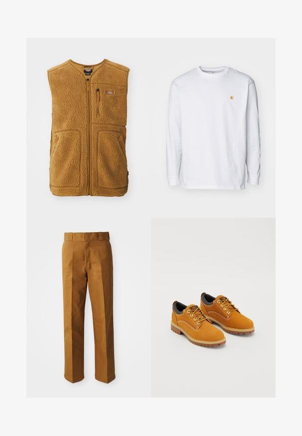 Bruine sherpa fleece vest met rits aan de voorkant, drie zakken en een klein logopatch op de bovenste linkerkant van de borst.; Witte lange mouwen t-shirt van katoen. Voorzien van een klein gouden logo op de borst en een ronde hals. Eenvoudig ontwerp en standaard pasvorm.; Bruine, op maat gemaakte broeken met een gladde textuur, voorzien van een recht model, plooien aan de voorkant en een standaard tailleband.; Bruine suède schoenen met een ronde neus, gele veters, een gewatteerde zwarte kraag en rubberen zolen met gripgroeven.