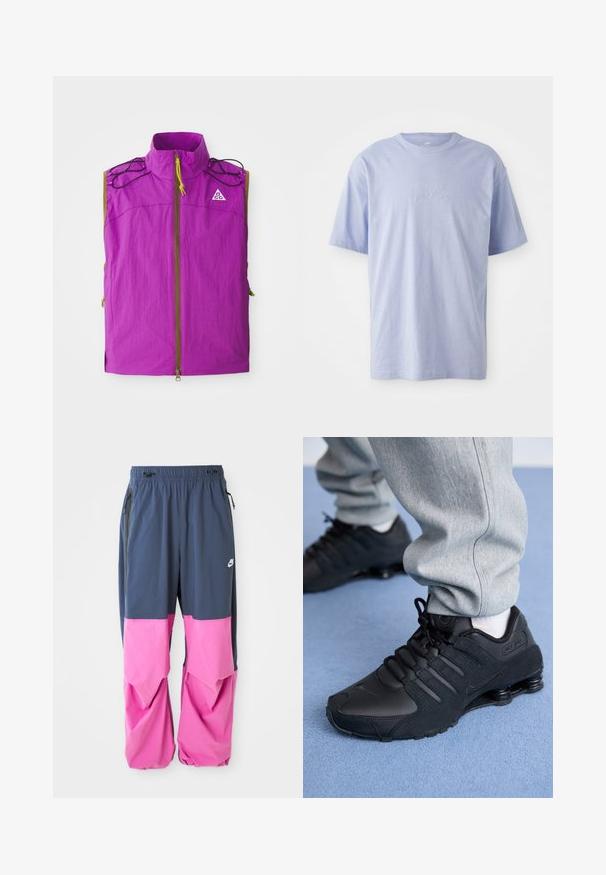 Gilet sans manches violet avec col haut, fermeture éclair à l'avant, détails en cordon noir sur les épaules et petit logo blanc triangulaire sur la poitrine.; T-shirt en coton bleu clair avec un col rond et des manches courtes. Présente un logo "nike" en relief au centre devant. Texture douce.; Pantalons de survêtement Nike bleus et roses avec taille élastique, poches latérales zippées et logo blanc sur la cuisse droite.; Personne portant des baskets Nike Shox noires et un pantalon de survêtement gris, debout sur un tapis bleu clair.