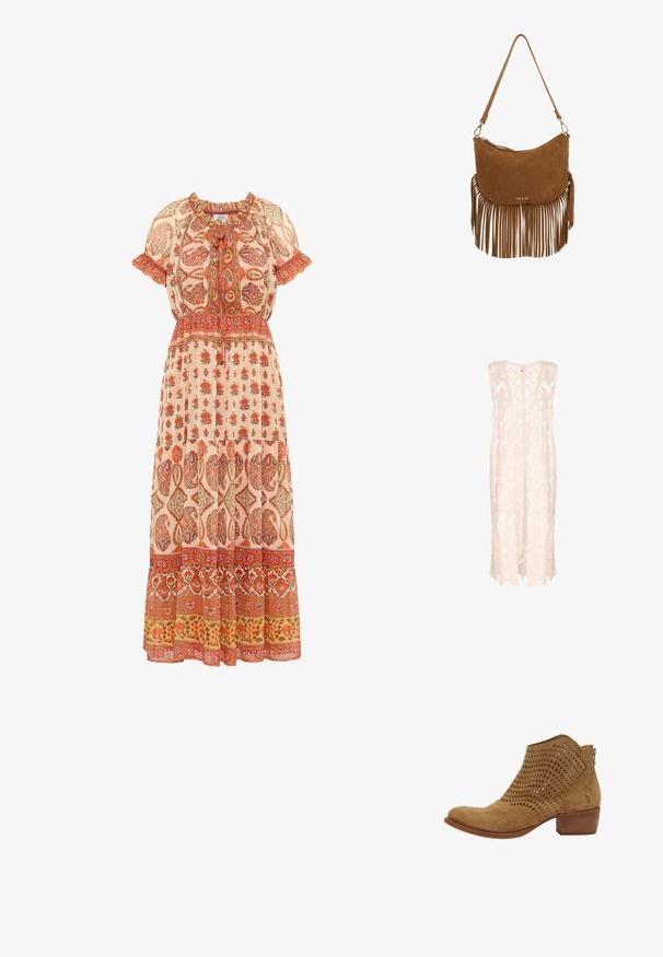 Strikket vest i lys beige med et blonde mønster, der har en løs silhuet, dyb udskæring og en bølget kant for et luftigt udseende.; Maxikjole i let stof med blomsterprint i røde og orange nuancer, med en sammensamlet halsudskæring, korte ærmer og en lagdelt kant.; Felmini Cowboy- / bikerstøvlette - marvin stone; Brun skuldertaske i ruskind med frynse-detalje nederst, buet form, gullogo på forsiden og justerbar rem.