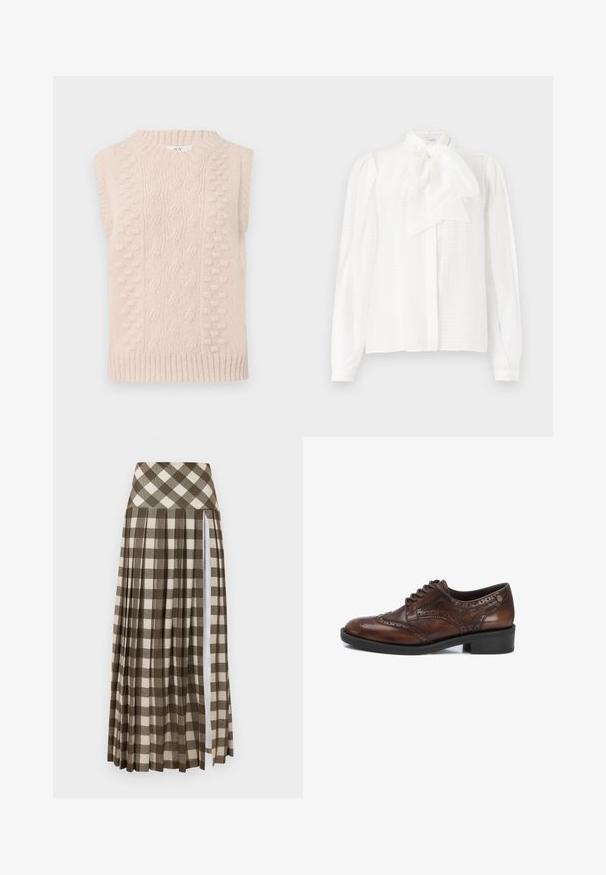 Jersey sin mangas de color beige, tejido, con patrones de punto de cable y pompones, y un cuello redondo ribeteado y dobladillo.; Blusa blanca con un cuello alto, detalle de lazo, mangas largas con puños abotonados y una tela texturizada a rayas.; Larga falda plisada con un patrón de cuadros en marrón y beige. Diseño de cintura alta con una abertura lateral y textura de tela suave.; Zapato de vestir de cuero marrón con diseño de punta de ala, detalles perforados, puntera redonda y suela de goma negra. Presenta un cierre clásico con cordones.