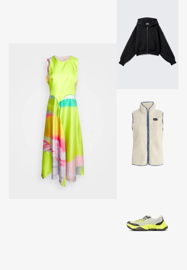 Protest PRTBODHI - Vest - kitoffwhite; Sort cropped hættetrøje lavet af blødt stof, med forlynlås, store lommer, hætte og oversize ærmer for en afslappet pasform.; Roksanda Cocktailkjole / festkjole - photo screen yellow; Lave sneakers med neongul og grå chunky sål, lysegrå mesh-overdel, sorte accenter og mønstrede grå snørebånd.