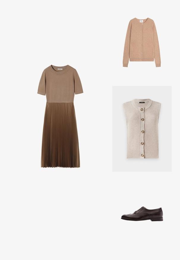 Ærmeløs beige strik cardigan med rund halsudskæring, knaplukning foran og tekstureret stof med store, runde knapper.; Beige strikket cardigan lavet af cashmere, med rund halsudskæring, frontknapper og ribbede ærmer med et tekstureret diamantmønster.; Brun plisseret kjole med en glat overdel, korte ærmer og rund halsudskæring. Har en veldefineret talje og teksturerede plisseringer i skørtet.; Brune læder dress sko med brogue-detaljer, snørebånds lukning, rund tå og en lav stablet hæl. Poleret finish og indviklede perforeringer.