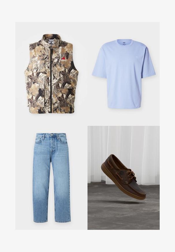 Camouflage-mønsteret ærmeløs vest i jordfarver som brun, beige og sort. Har en frontlynlås og flere cargo-lommer. Rød logo-detalje.; Lyseblå T-shirt med korte ærmer, rund hals, løs pasform og et diskret lille logo på venstre brystområde.; Lyseblå denim jeans med lige ben, høj talje, fem lommer og diskret falming. Har knaplukning og bæltestropper.; Brun læder bådsko med snørebånd, Timberland-logo på siden, svæver over gråt flisebelagt gulv foran hvide lodrette persienner.