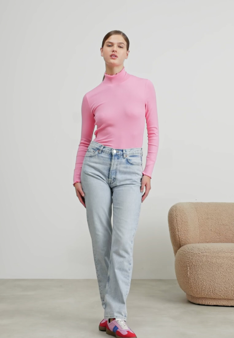Marc Cain Sports Lipstick Pink Top US 61.05 W76 COL 252