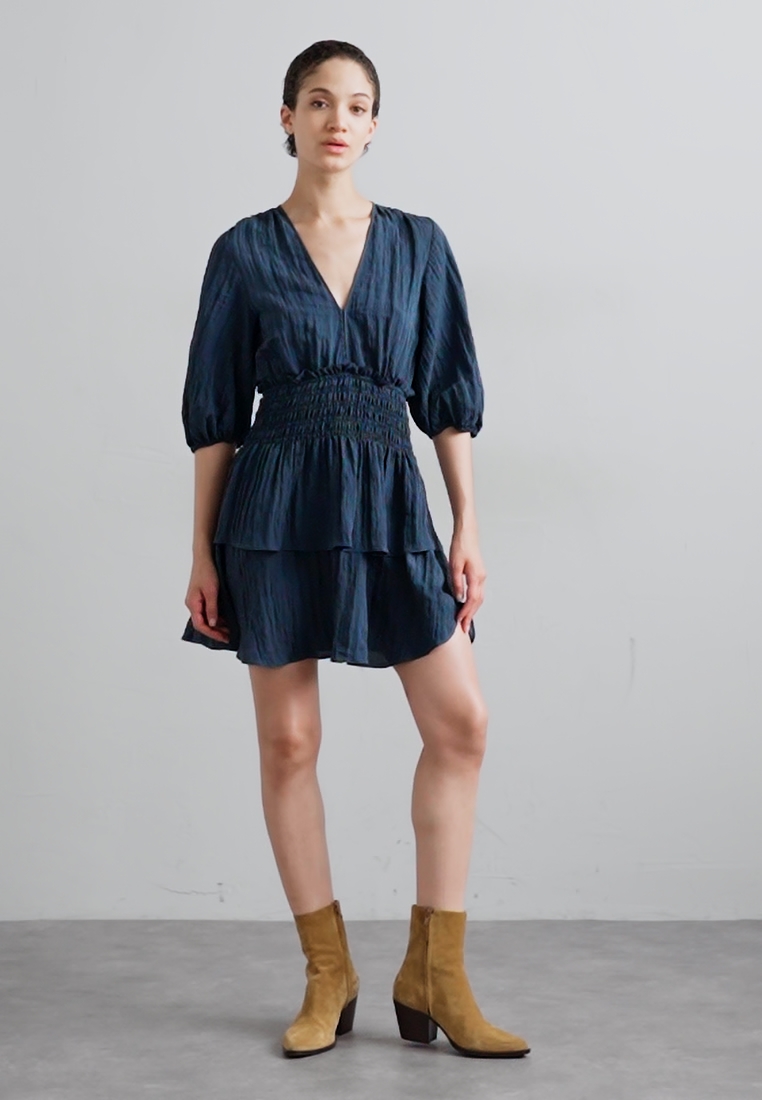 Desigual Vestito Donna 25wwvw26 - Stampa Giornale, Vestibilità Slim, Scollo A V, Maniche Lunghe, Lunghezza Midi