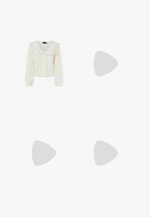 Cardigan en tricot blanc avec un col à volants, fermeture à boutons et ourlet côtelé. Texture douce et manches longues bouffantes.; T-shirt rose clair à manches courtes en coton, avec un col rond et une texture simple et lisse, sans motifs ni accents.; Shorts noirs en velours avec un logo Versace en relief sur l'ensemble, taille élastique et cordon de serrage assorti.; Baskets de sport noires avec une tige texturée, arborant un logo "N" en relief, une semelle rembourrée et une silhouette moderne et épurée.