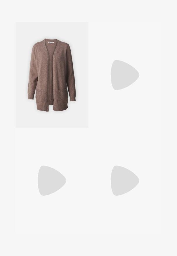 Braune Strickjacke mit V-Ausschnitt, langen Ärmeln, zwei vorderen Taschen sowie gerippten Bündchen und Saum. Weicher Stoff mit lockerer Passform.; Rich & Royal Langarmshirt - rose quartz; Weiße Jeans im weit geschnittenen Design aus Denim mit hoher Taille, ausgestattet mit fünf Taschen und Metallbeschlägen. Glatte Textur, keine sichtbaren Muster.; Weiße und rosa Sneakers mit einem Mesh-Obermaterial, gepolsterter Zunge und schwarzen Akzenten. Dicke Gummisohle mit strukturiertem Profil für besseren Halt.