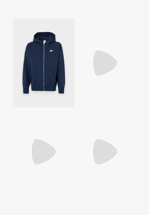Hoodie zippé bleu marine avec une poche frontale, des cordons de serrage ajustables et un logo Nike blanc sur la poitrine gauche. Tissu doux et texturé.; The North Face M VARSITY GRAPHIC RELAXED SS TEE - T-shirt imprimé - midnight petrol; Pantalons de sport Nike bleu marine en mélange de coton doux, dotés d'une taille élastique, de jambes fuselées et d'un petit logo blanc sur le côté.; Baskets blanches en cuir avec des surfaces texturées, un col rembourré et un amorti d'air visible dans la semelle. Elles possèdent des lacets et un design minimaliste.