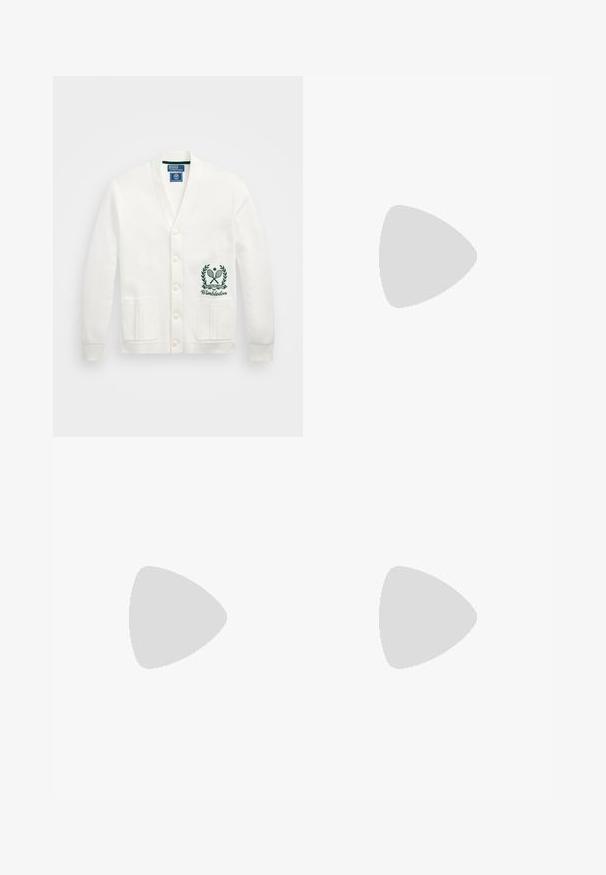 Cárdigan blanco con cuello en V, cinco botones, dos bolsillos frontales y un logo de Wimbledon verde bordado en el lado izquierdo. Textura de tela suave.; Camiseta de algodón negra de manga corta, con un gráfico en azul claro de una persona sosteniendo un maletín y el texto "KIDSUPER STUDIOS GET UP, GET GOIN'".; Pantalones de pierna ancha negros con bordado abstracto en blanco de figuras y formas, fabricados en un tejido suave, con cierre de botón en la parte delantera.; Mocasines de cuero negro con un upper textil decorativo en verde y blanco. Presentan un acento de cadena dorada y suela texturizada negra.