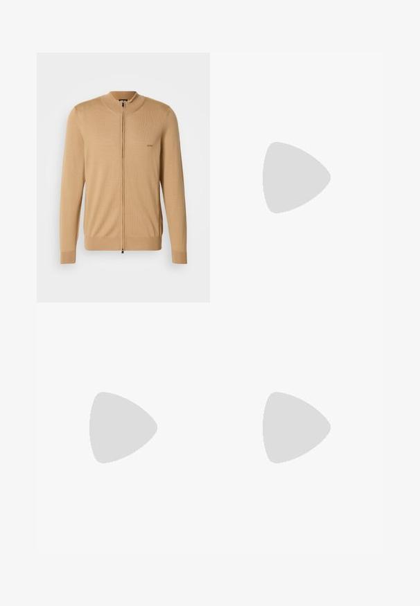 Svetr pro muže v barvě velbloudí s plným zipem, s žebrovanými manžetami a dolním lemem, který má malé logo "BOSS" na levé hrudi.; Bílá polo tričko vyrobené z bavlny, s opakovaným modrým vzorem psů a malým modrým logem na hrudi. Krátké rukávy a límeček.; NN.07 GREGOR - Šortky - green; Krémové kožené tenisky s kulatou špičkou, minimalistickým designem, jemnými švy a texturovaným svrškem, na světlé podrážce.