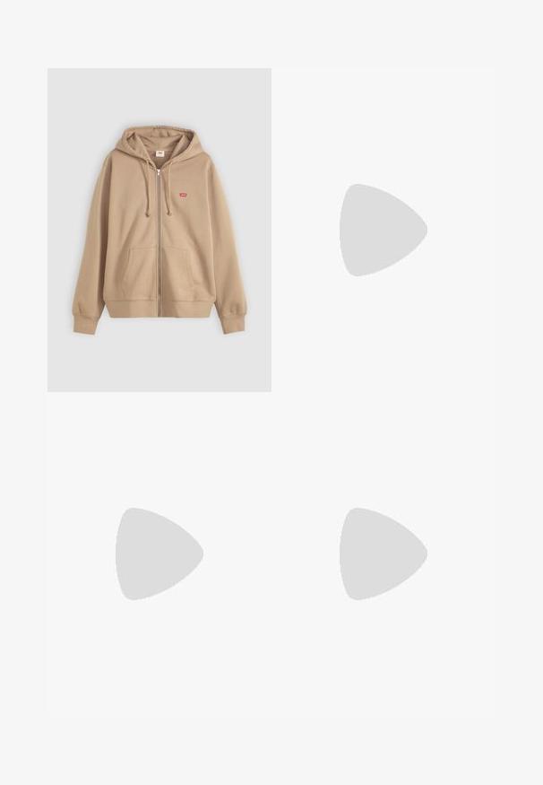 Hoodie zippé beige, en coton, avec cordon de serrage réglable, poches avant, petit logo rouge sur la poitrine, poignets et ourlet côtelés.; T-shirt en coton de couleur crème à manches courtes, arborant un motif imprimé avec la phrase "NEW YORK, une ville en FLEUR" en vert foncé.; Shorts à motifs présentant un fond bleu avec des designs floraux en marron, orange et crème. Fabriqués en coton avec une fermeture à bouton.; Baskets beige avec des accents blancs, texture en suede, forme arrondie, design à lacets, et une semelle en caoutchouc gomme contrastante.