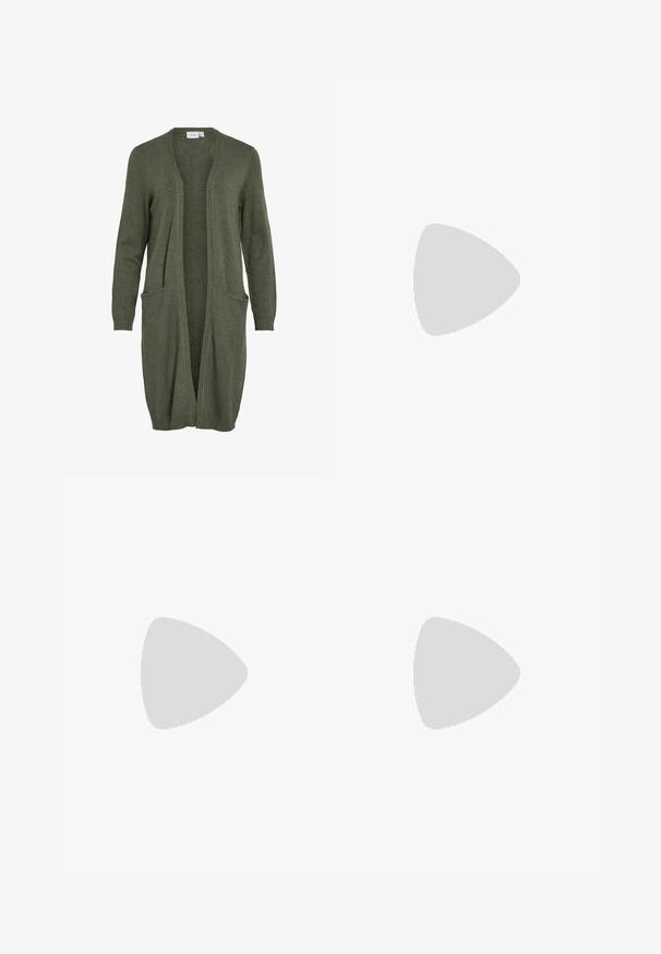 Cardigan longo e aberto em verde oliva, feito de um tecido de malha macio. Possui dois bolsos frontais e punhos canelados.; T-shirt cinza de manga curta feito de uma mistura de algodão macio. Decote redondo, ajuste descontraído com uma textura suave e design minimalista.; Saia preta em camadas, feita de um tecido leve, com cintura ajustável por cordão, detalhes bordados na barra e um silhueta fluida.; Sapatilha alta de tela branca com sola de borracha preta, bico de borracha na frente e seis ilhós para os atacadores, apresentando um design limpo e minimalista.