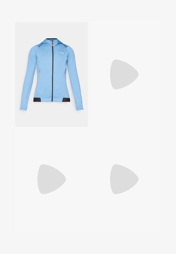 Ανοιχτό μπλε αθλητικό μπουφάν με μακριά μανίκια, υφασμάτινη υφή, μπροστινό φερμούρ, μαύρες λεπτομέρειες και διατρήσεις στους καρπούς και το τελείωμα.; The North Face SHADOW LONG SLEEVE - Μπλούζα με μακριά μανίκια - white dune; Μαύρο παντελόνι εξωτερικού χώρου από ανθεκτικό ύφασμα. Διαθέτει τσέπες με φερμουάρ, ενισχυμένα πάνελ γόνατος και ευθεία κοπή για ελευθερία κινήσεων.; Μαύρο ορειβατικό παπούτσι με υφή στην πάνω επιφάνεια, κούμπωμα με κορδόνια και χοντρή καουτσούκ σόλα που διαθέτει ένα προεξέχον λογότυπο στο πλάι και σχέδια στο ελαστικό.