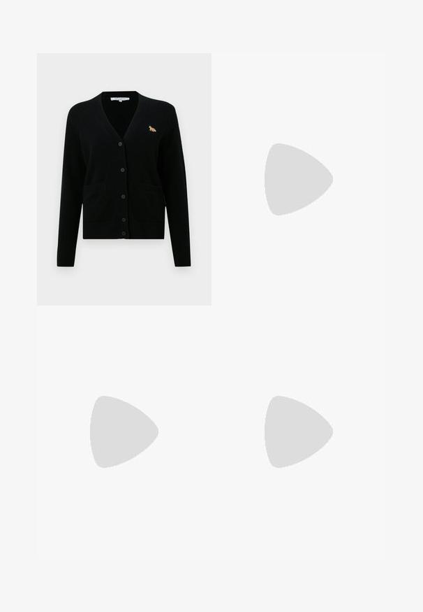 Cárdigan negro hecho de material suave, con escote en pico, cierre de botones, dos bolsillos frontales y un pequeño detalle de zorro bordado en el pecho.; Camiseta blanca de corte cuadrado con mangas cortas. Fabricada con un tejido suave, presenta un escote redondo y sutiles acentos en los hombros. Diseño sencillo.; Pantalones de pierna ancha blancos hechos de algodón con una textura suave. Cuenta con un botón delantero, cremallera y un diseño de cuatro bolsillos.; Botín de cuero negro hasta el tobillo con punta afilada y un diseño elegante. Presenta un tacón bajo y un cierre con cremallera en la parte trasera. Textura suave.