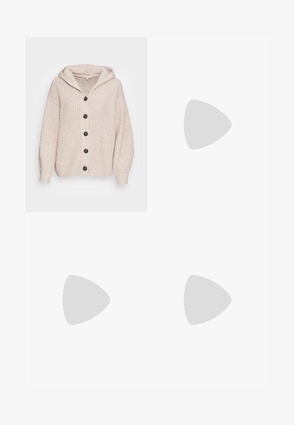 TOM TAILOR Casaco de malha - cold beige melange; T-shirt branca de manga curta feita de algodão macio. Apresenta um decote redondo e um corte descontraído. Design limpo sem padrões ou detalhes visíveis.; Calças largas brancas feitas de tecido macio, com uma cintura elástica e textura suave. Sem padrões ou adornos visíveis.; Bota ankle de couro bege com salto bloco e sola plataforma, acabamento suave e bico ligeiramente quadrado, virada para a esquerda em fundo branco.