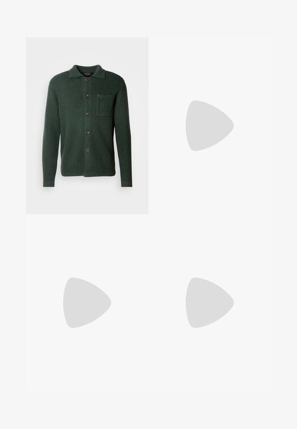 Tumedast rohelisest kardiganist, mis on valmistatud tekstuursetest kangast, millel on nööbid ees, rinna tasku ja klassikaline kraediisain.; BOSS TEE - Lihtne T-särk - open white; Beesidised puuvillased püksid sirge jala lõikega, mis on varustatud nööpkinnituse ja ees olevate voltidega, et lisada detaili.; Beez Suede spordijalatsid voolujoonelise disainiga, millel on tekstureeritud ülemine osa, ümar toe ning kummist tallaga, millel on sakiline muster.