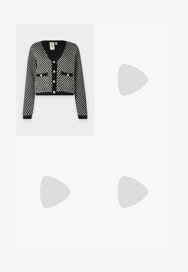 YAS YASCHARLA - Kardigán - black patternstar white; Hnedé, vysoký krk jednodielne plavky s tenkými, nastaviteľnými ramienkami; s vysokým strihom na nohách a hladkým povrchom. Bez vzorov alebo ozdôb.; Čierne zvonové nohavice vyrobené z elastického materiálu, s hladkou textúrou, vysokým pásom a švovými detailami vpredu.; Čierne lakované kožené sandálové podpätky s špicatou špičkou a geometrickým blokovým podpätkom. Disponujú elegantným, minimalistickým dizajnom a hladkým povrchom.