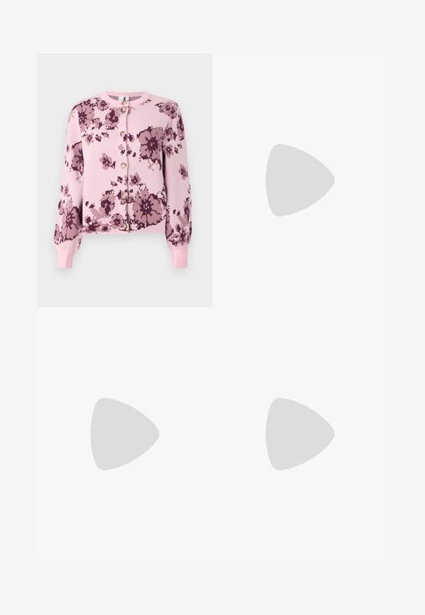 Rosa blomsterstrikkegenser med lilla detaljer, med knappelukking, ribbede mansjetter og myk tekstur. Designet inkluderer spredte blomster mønstre.; Hvit ribbestrikket tank topp med rund hals, uten ermer og croppe lengde. Merket leser "JJXX." Glatt stoff tekstur.; Svarte, vide bukser med elastisk midje, laget av glatt stoff. Har et rent design uten lommer eller synlige sømmer.; Sorte og grå sued sneakers med et stort cremefarvet "N" logo, lilla snørebånd og en tekstureret gummisål.