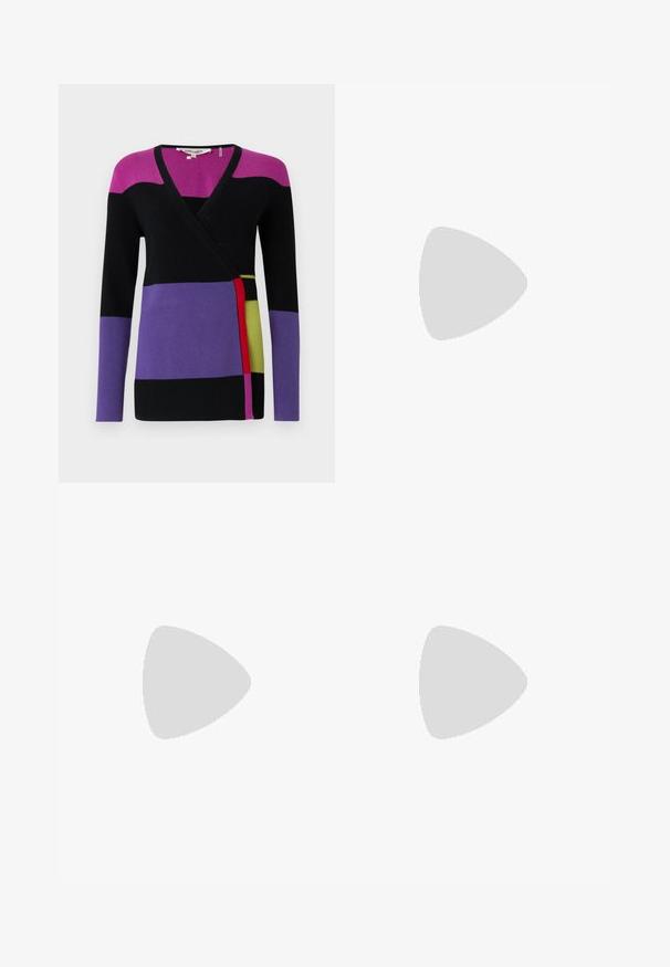 Colorful long-sleeve wrap sweater, featuring sections of magenta, black, purple, and green, with a soft knit texture and V-neck design.; Blue and white striped long-sleeve button-up shirt with a spread collar, tailored fit, and curved hemline. Textured cotton material.; Wide-leg dark blue denim jeans with a high waist, featuring a drawstring tie, five pockets, and contrasting stitching details.; Black ankle boots made of smooth leather with elastic side panels, a textured rubber sole, and contrast stitching along the edge.