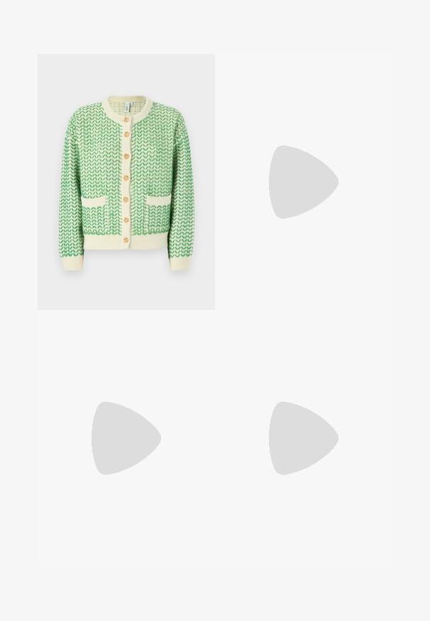 YAS YASGEA - Neuletakki - birch/medium green; Musta lyhythihainen t-paita pyöreällä kaula-aukolla, valmistettu pehmeästä puuvillakankaasta. Yksinkertainen malli, ei näkyviä logoja tai kuvioita.; Mustat pleatatut housut, joissa on joustava vyötärö. Ominaisuuksiin kuuluvat leveät lahkeet ja sileä, teksturoitu kangas, jossa on pystysuoria raitoja.; Satea bordeaux berwarna mengkilap dengan tumit hitam tebal, menampilkan tekstur halus dan desain sederhana. Tanpa pengikat atau pola yang terlihat.