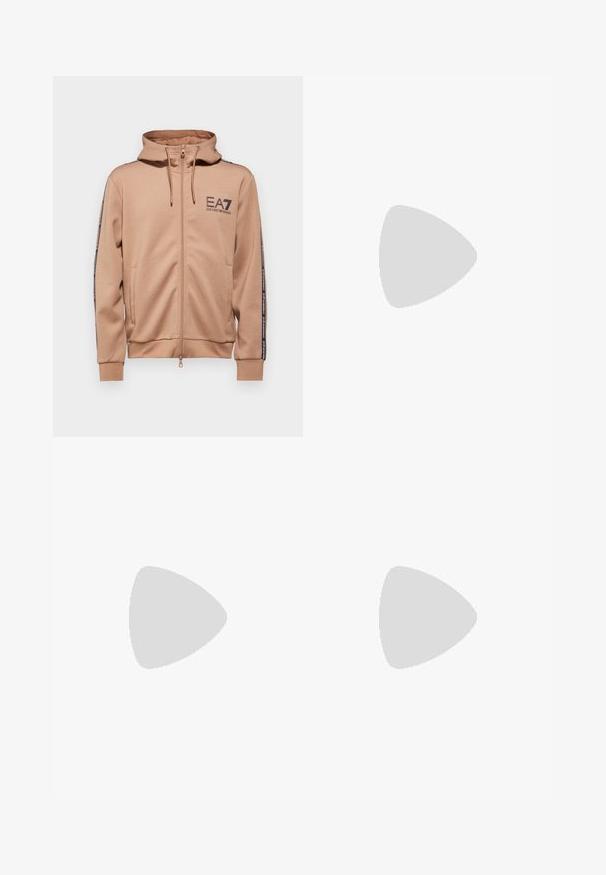 EA7 Emporio Armani FELPA - Jersey con capucha - portabella; Camiseta blanca de algodón con escote redondo y mangas cortas, con un logo dorado de EA7 Emporio Armani impreso en el frente.; Pantalones cortos deportivos negros de tejido suave, con una cintura elástica y un pequeño logo amarillo de EA7 en la parte inferior de la pierna izquierda.; Zapatilla de cuero blanca con un acabado suave, puntera redonda, cordones planos y suela texturizada. Cuenta con un sutil logo en el talón.