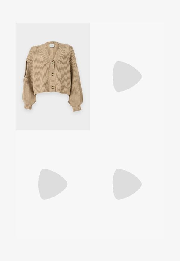 Nanushka KAROLIN  - Chaqueta de punto - oatmeal; Lauren Ralph Lauren LINEN BLEND JERSEY SHORT SLEEVE TEE - Camiseta estampada - mascarpone cream; Lauren Ralph Lauren Double Faced Cotton Ankle Trouser - Pantalones - white; MICHAEL Michael Kors MERRIAM - Sandalias de tacón - cream; MICHAEL Michael Kors NOLITA HOBO SHOULDER - Bolso de mano - black