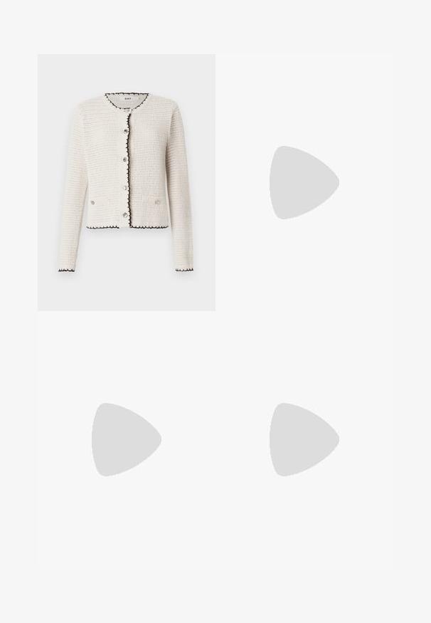 Cardigan bianco texturizzato con bordo nero, dotato di scollatura rotonda, chiusura frontale con bottoni e due piccole tasche. Bottoni in tonalità argento accentuano il design.; T-shirt bianca cropped, maniche corte e larghe, tessuto di cotone morbido, scollatura rotonda con bordino arancione sottile, design minimale, senza motivi o grafiche.; Pantaloni bianchi in cotone con design a gamba dritta, caratterizzati da una vita a media altezza e senza hardware o motivi visibili. Tessuto liscio su tutta la superficie.; Scarpa slingback a punta in pelle bianca sporca, caratterizzata da un tacco basso e un design con ritagli, dal texture liscia e con accenti minimi.