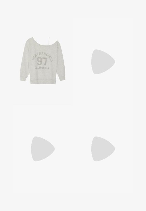 Even&Odd Sudadera - mottled light grey; Camiseta de algodón negra de manga corta, con un pequeño gráfico de mariposa rosa en el lado izquierdo del pecho. Diseño de cuello redondo con un corte relajado.; Jeans de mezclilla de tiro alto y pierna ancha en color azul claro, con cinco bolsillos y costuras visibles a lo largo de las costuras.; Zapatos de tacón slingback de charol negro con punta afilada y tacón geométrico en bloque. Presentan un diseño elegante y minimalista, así como una textura suave.