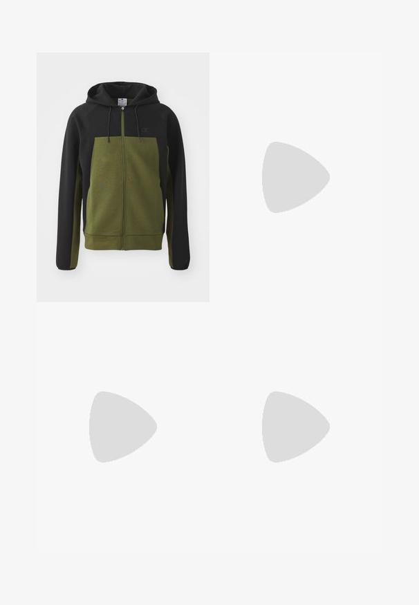 Reißverschluss-Hoodie mit einem schwarzen oberen Abschnitt und einem olivgrünen unteren Abschnitt, ausgestattet mit einer Kängurutasche und Kordelzügen an der Kapuze.; Weißes Crewneck-T-Shirt aus Baumwolle, mit kurzen Ärmeln und einem kleinen, auf der linken Brustseite gestickten Logo. Weiche Textur.; Graue Sweatpants aus einer weichen Baumwollmischung, mit einem elastischen Bund, schmal zulaufenden Beinen und einem kleinen Logo im linken Taschenbereich.; Weißes sportliches Sneakerpaar mit glattem, synthetischen Obermaterial, schwarzem Logo-Akzent und perforierten Details an der Seite. Gummisohle.