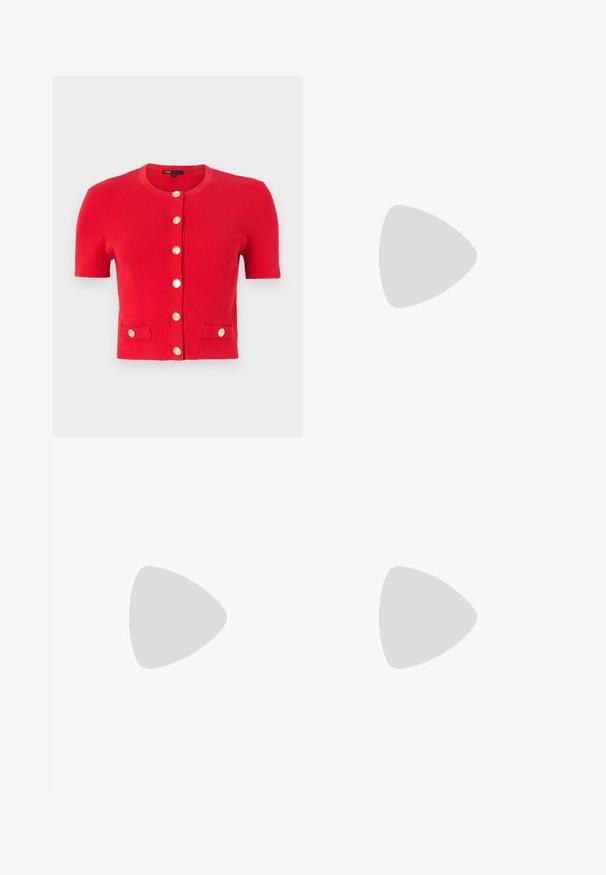 Maje MIROLLSUNI - Neuletakki - rouge; Musta bodysuit lyhyillä hihoilla, valkoisilla yksityiskohdilla ja sivussa leikattuna yksityiskohtana. Esittelee pienen koristeellisen embleemin rinnassa.; Valkoiset helmikirjailulla varustetut farkut, joissa on levenevä muotoilu, denimi-vyötärö ja sivut, jotka luovat tekstuurisen, heijastavan pinnan.; Musta patenttinahkainen tasapohjainen kenkä suoralla varvastyöllä, nilkkahihna hopeisilla yksityiskohdilla ja tasainen pohja. Sileä pinta ja minimalistinen muotoilu.; Musta nahkakäekott, millel on frantsiisidetailid, kuldne õlgade rihm ja lõikega käepide. Ees on logo paigutus.