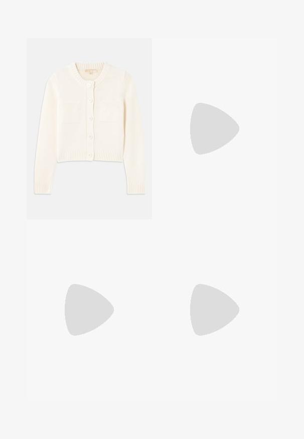Cardigan lavorato a maglia color crema con colletto rotondo, cinque bottoni, polsini a costine e due tasche frontali. Texture liscia, design corto.; Maglione bianco senza maniche realizzato in cotone liscio, con orlo a coste e un piccolo logo blu navy in basso a sinistra. Design semplice, senza motivi.; Pantaloni bianchi su misura con vita alta, doppie pieghe frontali e gamba larga con risvolti. Realizzati in un tessuto liscio e strutturato.; Sneaker in pelle nera e suede con suola in gomma marrone chiaro. Presenta lacci bianchi e piccole perforazioni sui lati. Logo Michael Kors presente.