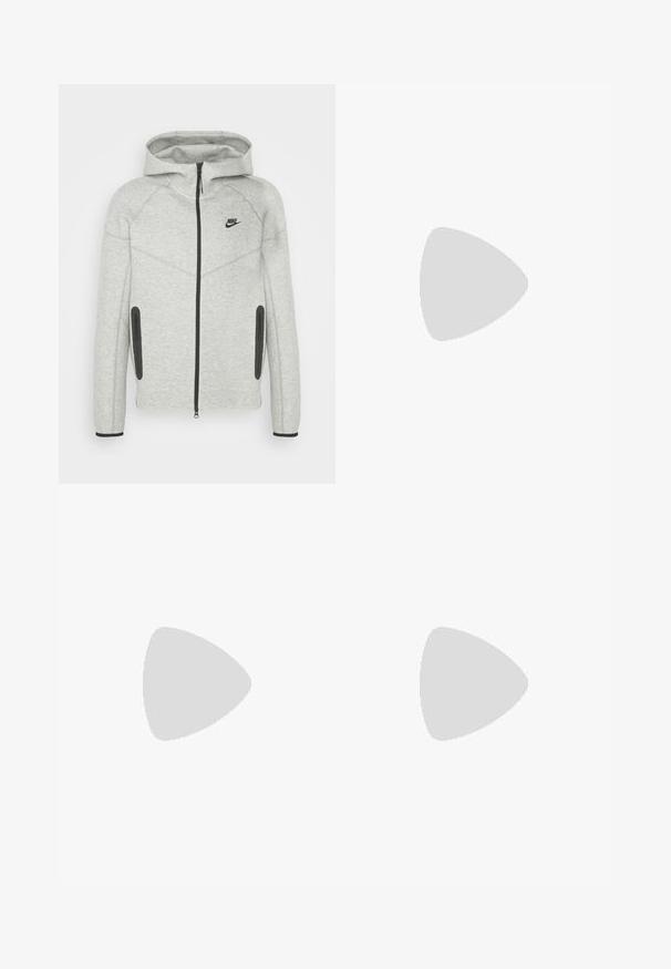 Corta-vento cinza com fecho na frente, apontamentos pretos e capuz. Apresenta mangas raglan e dois bolsos laterais com fechos éclair. Logótipo da Nike visível.; T-shirt de algodão preto da Nike com um clássico decote redondo, mangas curtas e um logótipo em relevo discreto no peito. Textura suave.; Calças de treino pretas feitas de tecido suave, com faixa elástica na cintura, cordão regulador e um pequeno logótipo da Nike na coxa esquerda.; Sapatilha Nike Air Force 1 preta com parte superior em couro liso, bico perfurado para respirabilidade, atacadores pretos e sola de borracha texturizada.