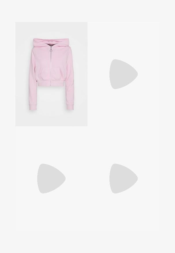 Even&Odd Camisola com fecho - light pink; Top branco sem mangas com decote redondo. Feito de um tecido liso, apresenta um corte descontraído e um design minimalista. Sem padrões ou detalhes.; Calças de ganga largas azul claro com um efeito desgastado, apresentando um design clássico de cinco bolsos e detalhes em botão metálico na cintura.; Tênis plataforma brancos feitos de material sintético suave, apresentando ponta arredondada, design com cadarços e sola de borracha texturizada. Acento preto no calcanhar.