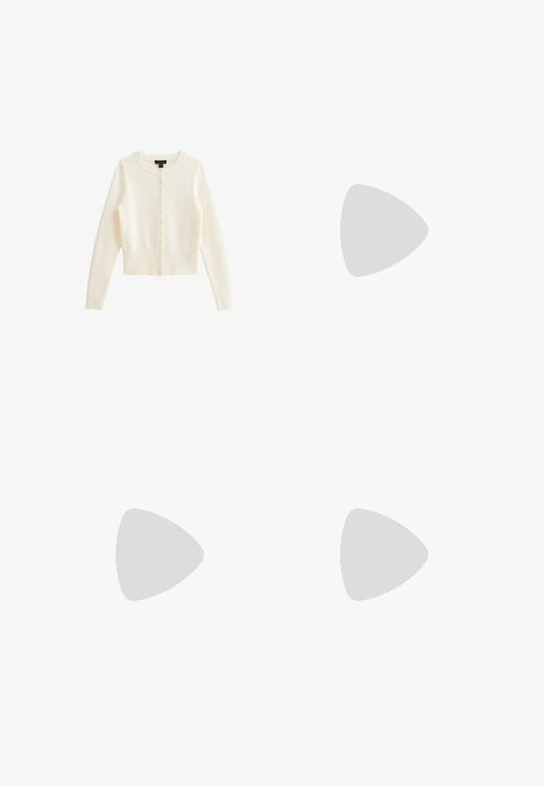 Crème ribgebreide cardigan gemaakt van zachte stof, met een ronde hals, lange mouwen en een voor sluiting met kleine knopen.; Twee mouwloze ribgebreide coltruien in zwart en wit, met een slim fit ontwerp en een gladde textuur, met een cropped lengte.; Zwarte wijde broek van lichtgewicht stof, met een knoopsluiting aan de voorkant en een vlakke achterkant, afgewerkt met keurig gestikte zoom.; Sportschoenen met een witte leren bovenkant, grijze suède neus en drie zwarte strepen. Bevat een blauw logo op de tong en een gestructureerde rubberen zool.
