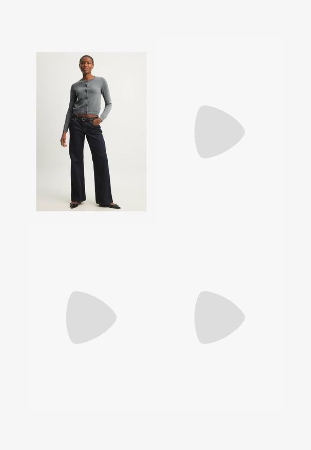 Cardigan grigio a maglia con scollatura rotonda e bottoni, abbinato a jeans a zampa d'elefante blu scuro. Le scarpe sono ballerine nere a punta. Look semplice e informale.; Top nero a maniche corte realizzato in tessuto elastico, con un design aderente e dettagli arricciati sui lati. Texture liscia, forma classica.; Pantaloni culotte neri in poliestere con una cintura elastica, due pieghe frontali e una silhouette ampia. Nessun motivo visibile o dettagli in metallo.; Infradito neri con una finitura lucida, tre sottili cinturini e un dettaglio hardware circolare sulla punta. Design elegante con un tacco minimale.; Occhiali da sole neri a forma di occhio di gatto con lenti grigie. La montatura in plastica presenta bordi affilati e una finitura liscia e lucida.