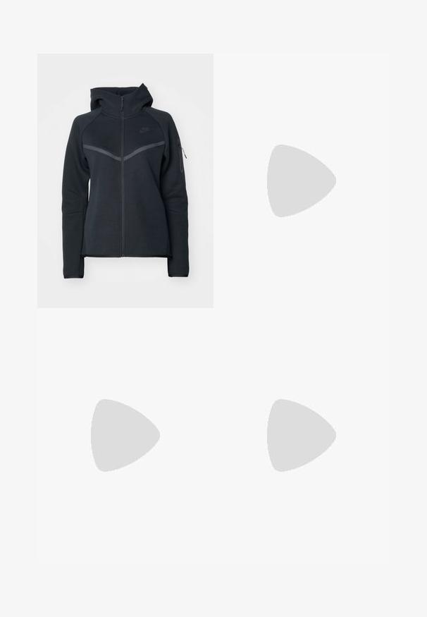 Haut de hoodie zippé noir avec un col haut, des accents gris contrastants et une poche zippée sur le côté. Fabriqué en matériau en polaire douce avec une coupe ajustée.; Haut sans manches noir avec un col rond, des bretelles fines et un logo Nike blanc centré. Fabriqué en tissu lisse, avec une coupe ajustée.; Pantalons larges noirs avec une taille élastique et un petit logo Nike blanc. Le tissu a une texture lisse, conçu pour le confort et un style décontracté.; Baskets de sport noires avec un dessus lisse et texturé. Dotées d'un bout arrondi, d'un col rembourré et d'un amorti d'air visible dans la semelle.