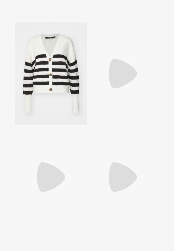 Zwart-wit gestreepte cardigan met een v-hals, drie bruine knopen en een ribbelstructuur. Heeft lange mouwen en een cropped fit.; Twee mouwloze ribgebreide coltruien in zwart en wit, met een slim fit ontwerp en een gladde textuur, met een cropped lengte.; Zwarte wijde broek van lichtgewicht stof, met een knoopsluiting aan de voorkant en een vlakke achterkant, afgewerkt met keurig gestikte zoom.; Sportschoenen met een witte leren bovenkant, grijze suède neus en drie zwarte strepen. Bevat een blauw logo op de tong en een gestructureerde rubberen zool.