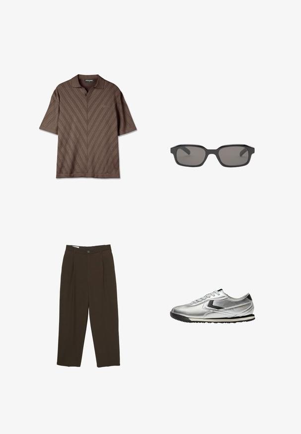 Barna, zipzáros kapucnis pulóver bordázott anyagból. Nagy kapucnival, elülső zsebekkel és szűkített mandzsettával rendelkezik, laza fit dizájnban.; Barna, rövid ujjas pólóing, V nyakkal, textúrált cikk-cakk mintázattal és diszkrét logó részlettel a mellen.; Sötétbarna, szabott nadrág elülső redőkkel, övhurkokkal és gombos záródással a deréknál.; Ezüst sportcipő fényes felülettel, fekete részletekkel és lapos gumitalppal. Fűzős kialakítással és strukturált formával rendelkezik.; Fekete, téglalap alakú napszemüveg sötét szürke lencsékkel, vastag műanyag kerettel és sima textúrával. Nincs látható márkázás.