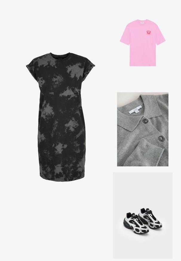 Pelēks adīts džemperis ar platu apkakli, divām tumšām pogām, ribotām piedurknēm un mīkstu tekstūru. Etiķete rāda zīmola nosaukumu "NEXT".; Melns īsām piedurknēm kleita ar saulē izbalējušu rakstu dažādās pelēkās nokrāsās, izgatavota no mīksta auduma ar brīvu piegriezumu.; Rozā kokvilnas T-kreklā ar īsām piedurknēm, uz kreisā krūts ir sarkans tauriņa grafiks un uzraksts "OBSCURE FUTURE".; Melnas un sudraba krāsas sporta kurpes ar sietiņu un sintētisku virsu, izceļoties ar izteiktu viļņotu dizainu un mīkstinātu apkaklīti, kā arī gaisa amortizāciju zole.